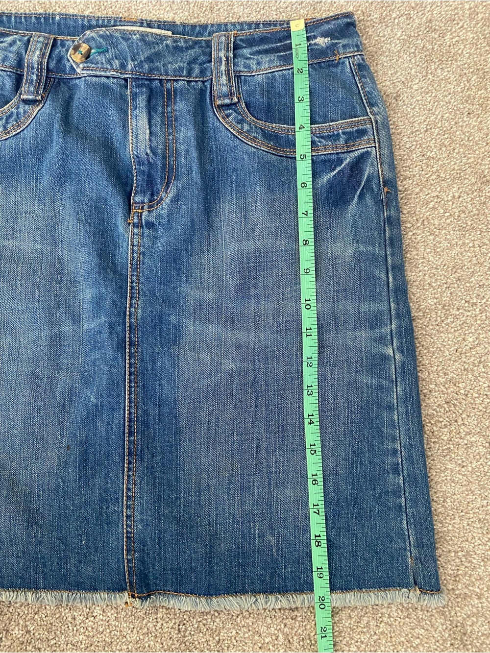 Y2K 2000s Old Navy Low Rise Raw Hem Denim Mini Skirt - Picture 12 of 12